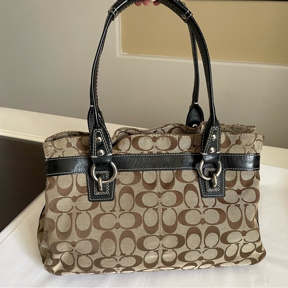 Coach Signature Penelope shoulder bag - Picture 8 of 12